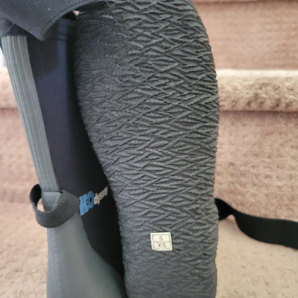 Surf Booties by Odyssey Size XS Unisex: M-5 or W-6 - Picture 3 of 6